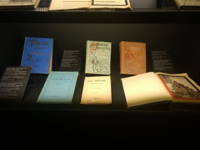 Libros y documentos sobre el genocidio armenio Libros y documentos sobre el genocidio armenio