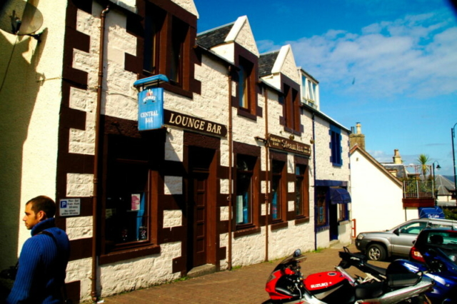 Bares tipicos en Ullapool