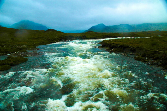 Sobre el rio
