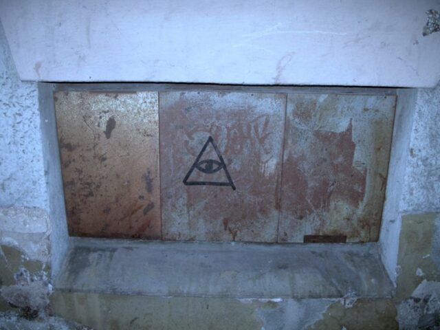 Y dejo esta última imagen que encontré por el camino de vuelta a casa. Y dejo esta última imagen que encontré por el camino de vuelta a casa.