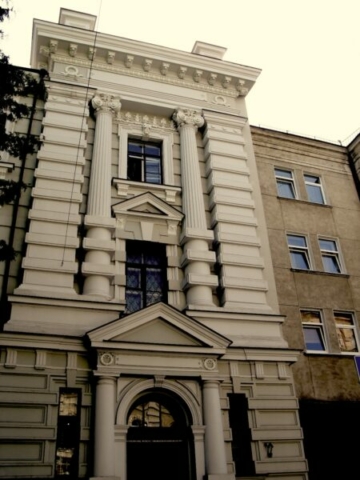 Entrada a la prisión de la KGB